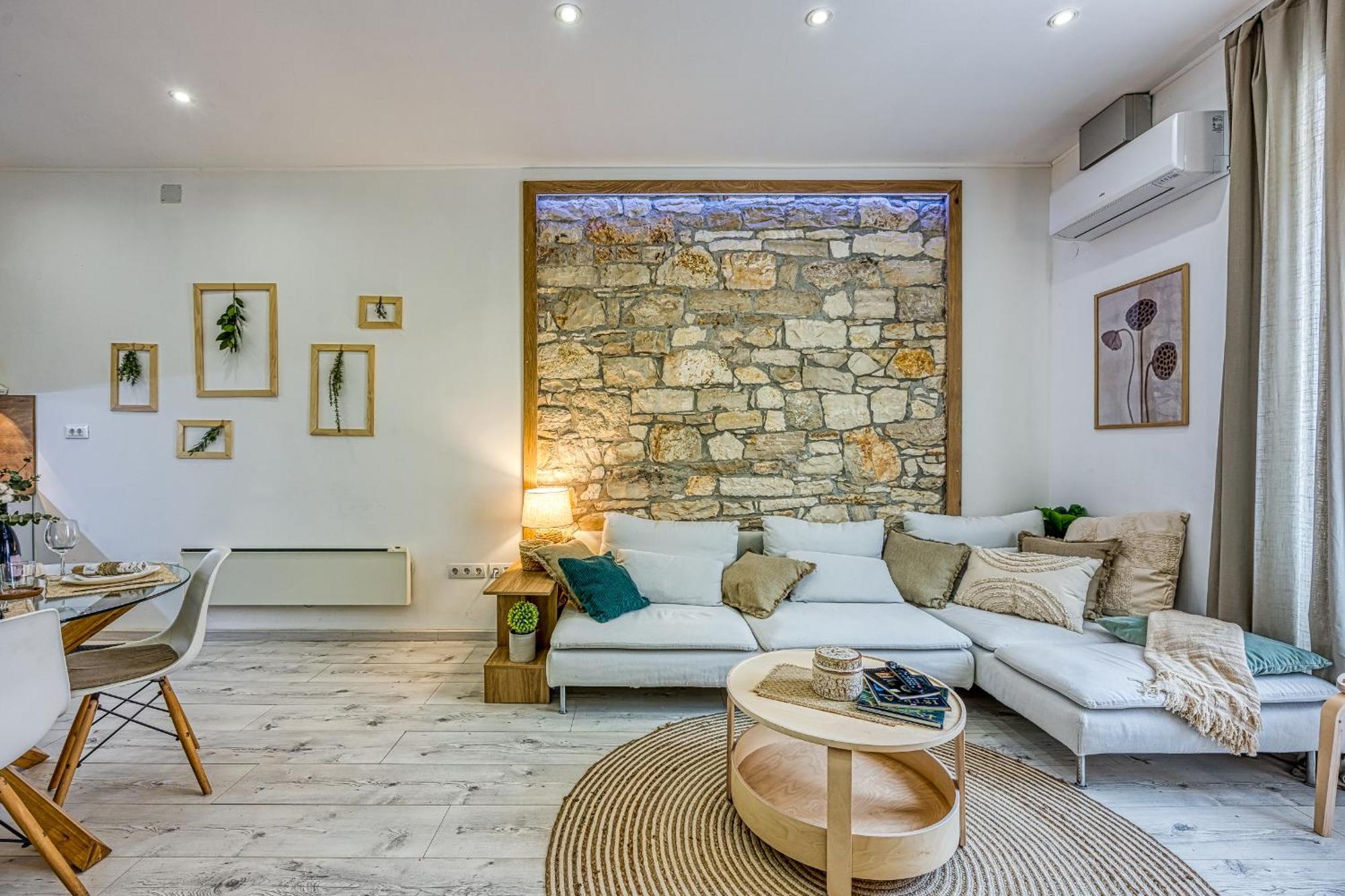 Eva - Storia Parentina Apartment โปเรช ภายนอก รูปภาพ